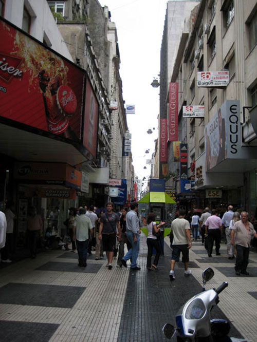 Florida Street, an upscale shopping area