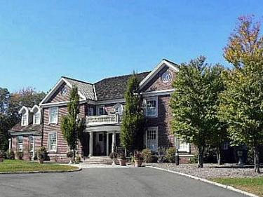 NBA-Vick-Baker-ex-home Former NBA star Vick Baker's home lost to foreclosure